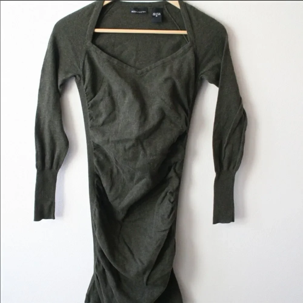 ✨HP✨Moda International Ruched Sweater Dress✨